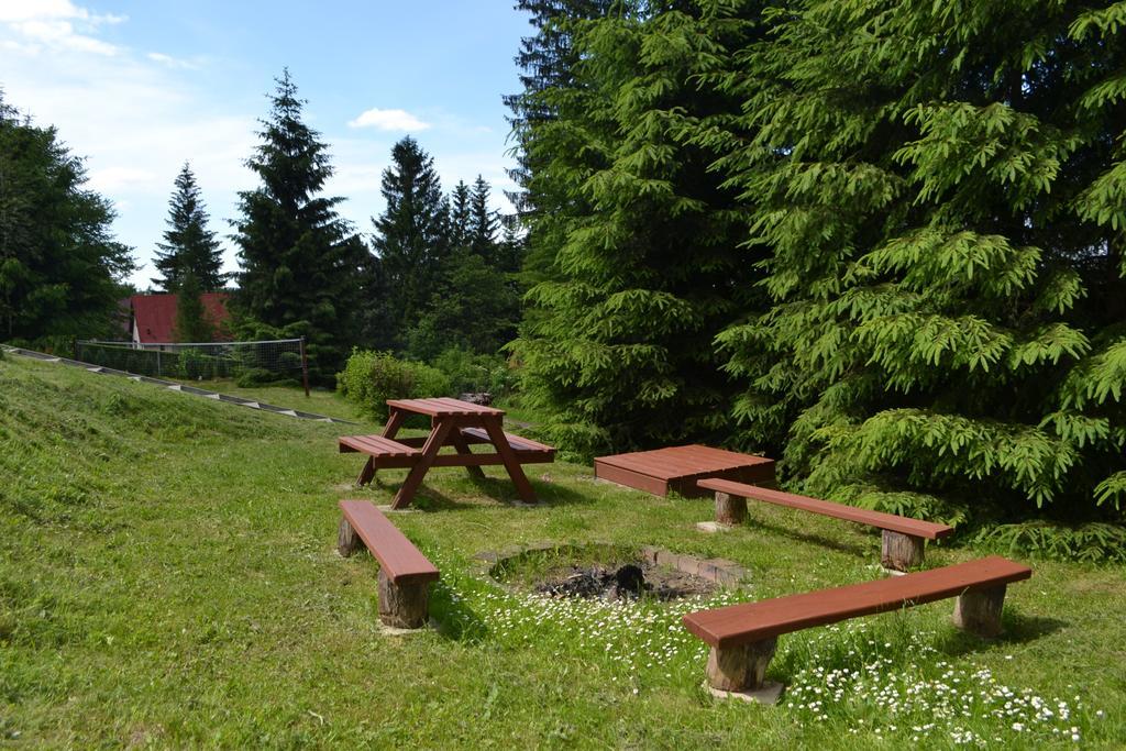Chaty Pod Knizeci, Trojanovice Bagian luar foto