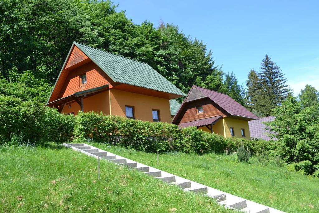Chaty Pod Knizeci, Trojanovice Bagian luar foto