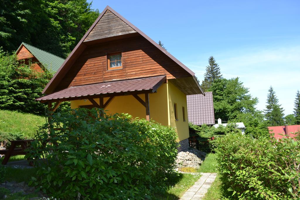 Chaty Pod Knizeci, Trojanovice Bagian luar foto