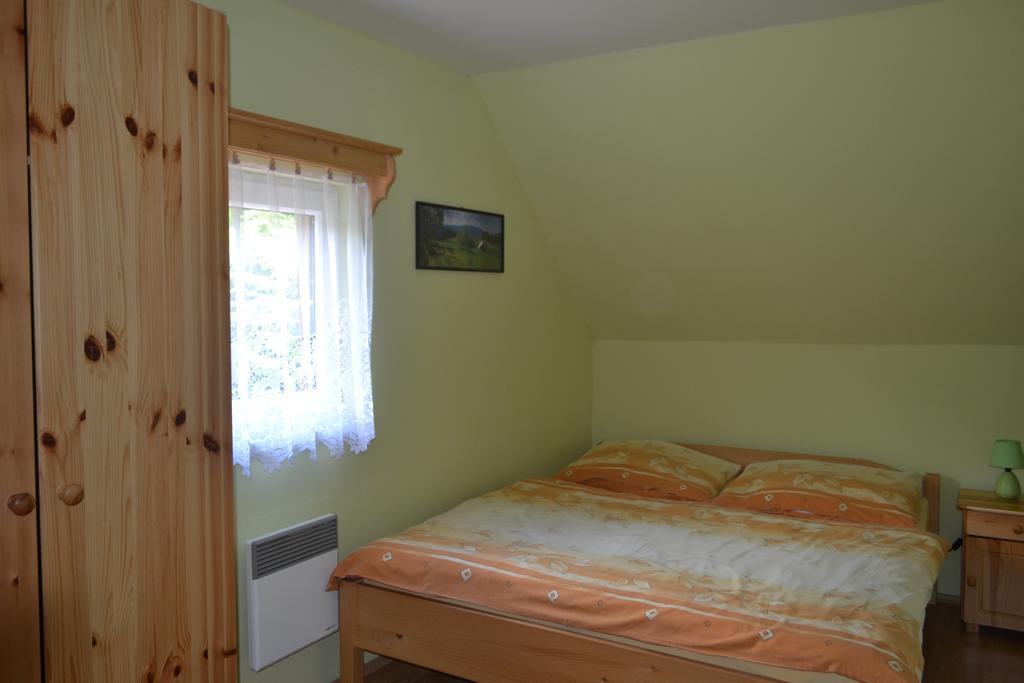 Chaty Pod Knizeci, Trojanovice Bagian luar foto