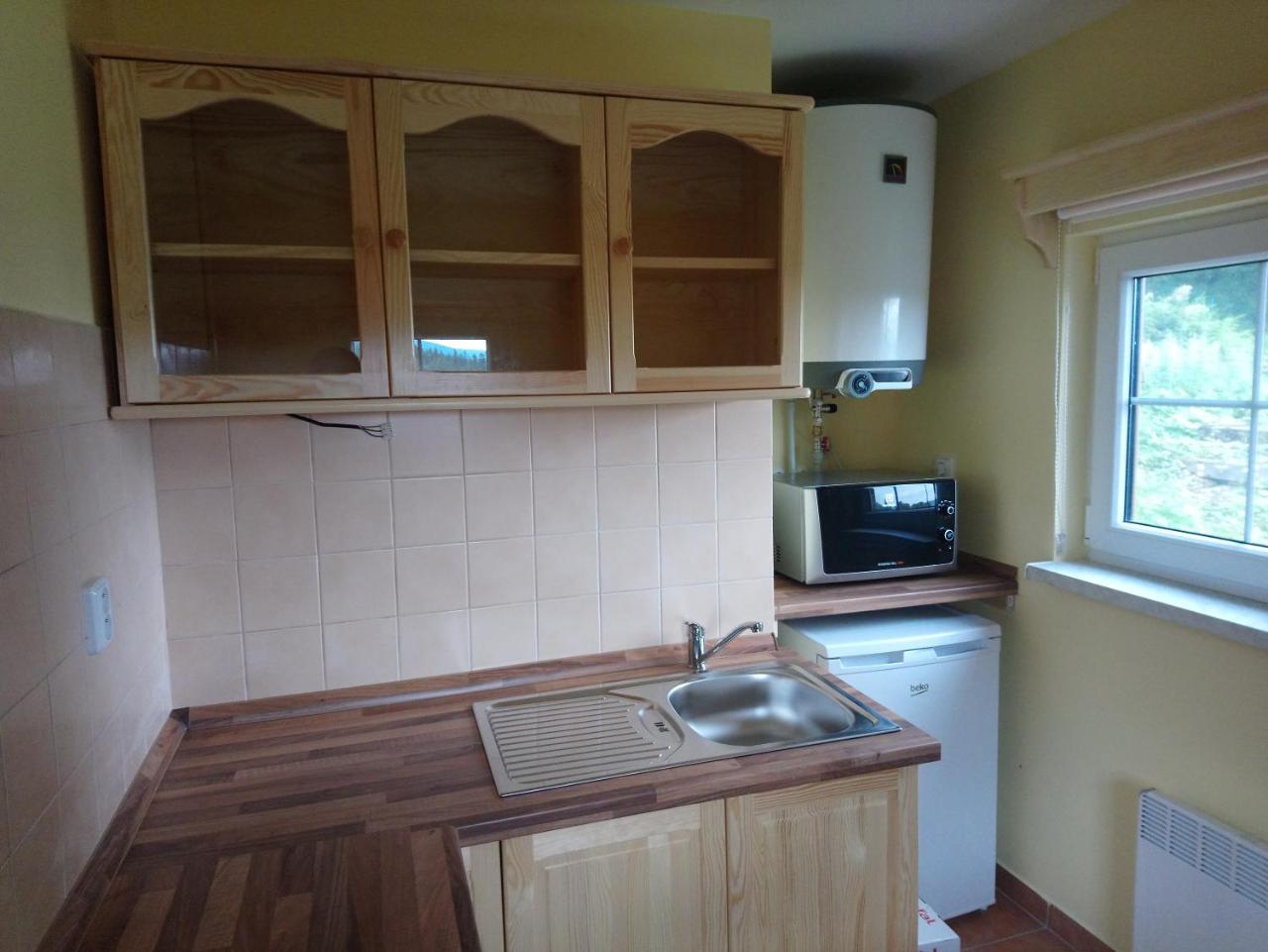 Chaty Pod Knizeci, Trojanovice Bagian luar foto